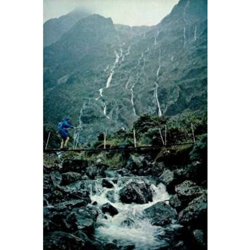 National Geographic January 1978 New Zealand Milford Trail Hiking, Zulu King Marries, Moscow Treasures, Crocodiles, Tsars, Hudson River...