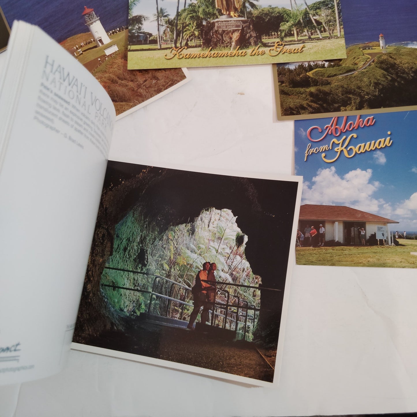 Vintage 2008 Hawaii Postcard Collection & Souvenir Postcard Book - 33 Unique Pcs