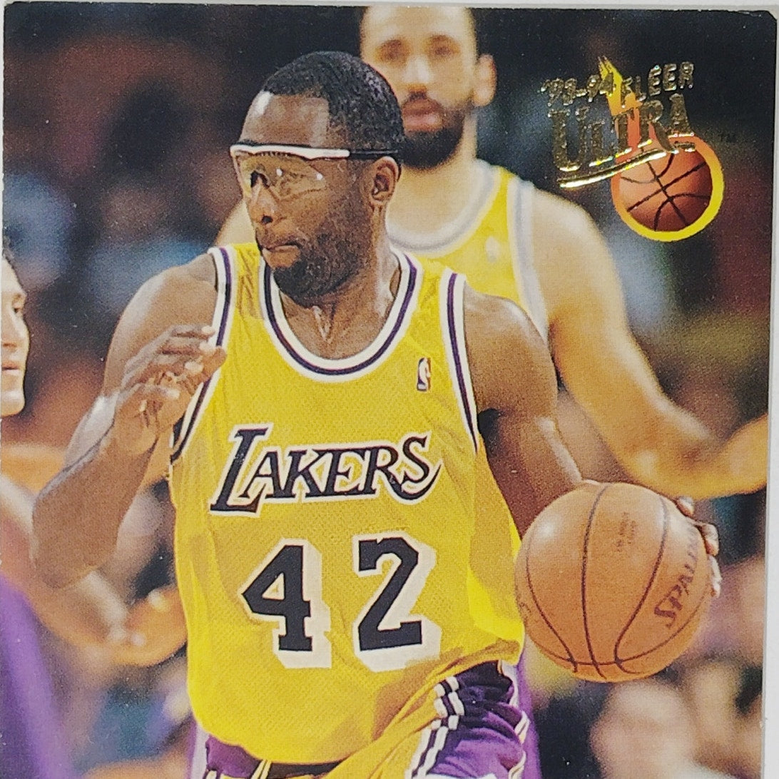 1993–94 Fleer James Worthy #97 – Los Angeles Lakers – Forward – NBA Card