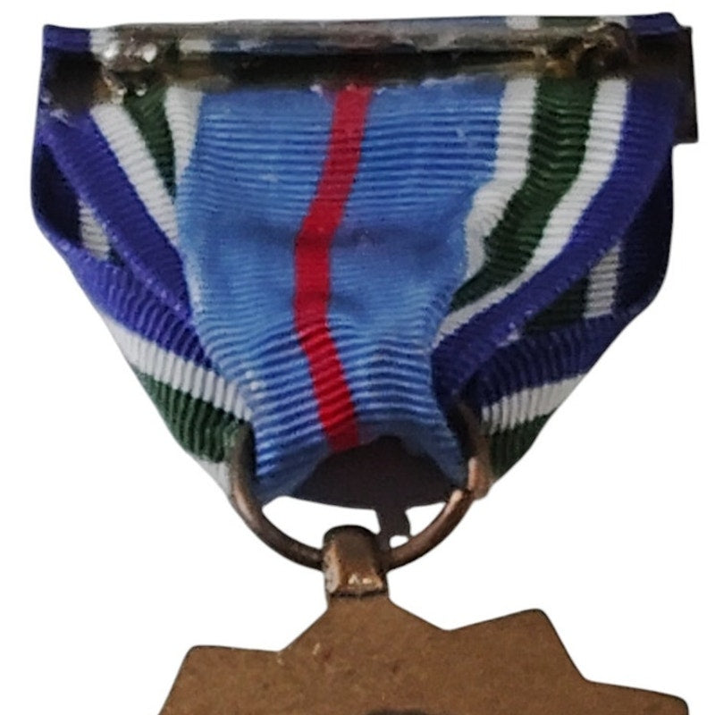 Joint Services Achievement Medal Pinback, 1-3/8"D x 3"H Overall