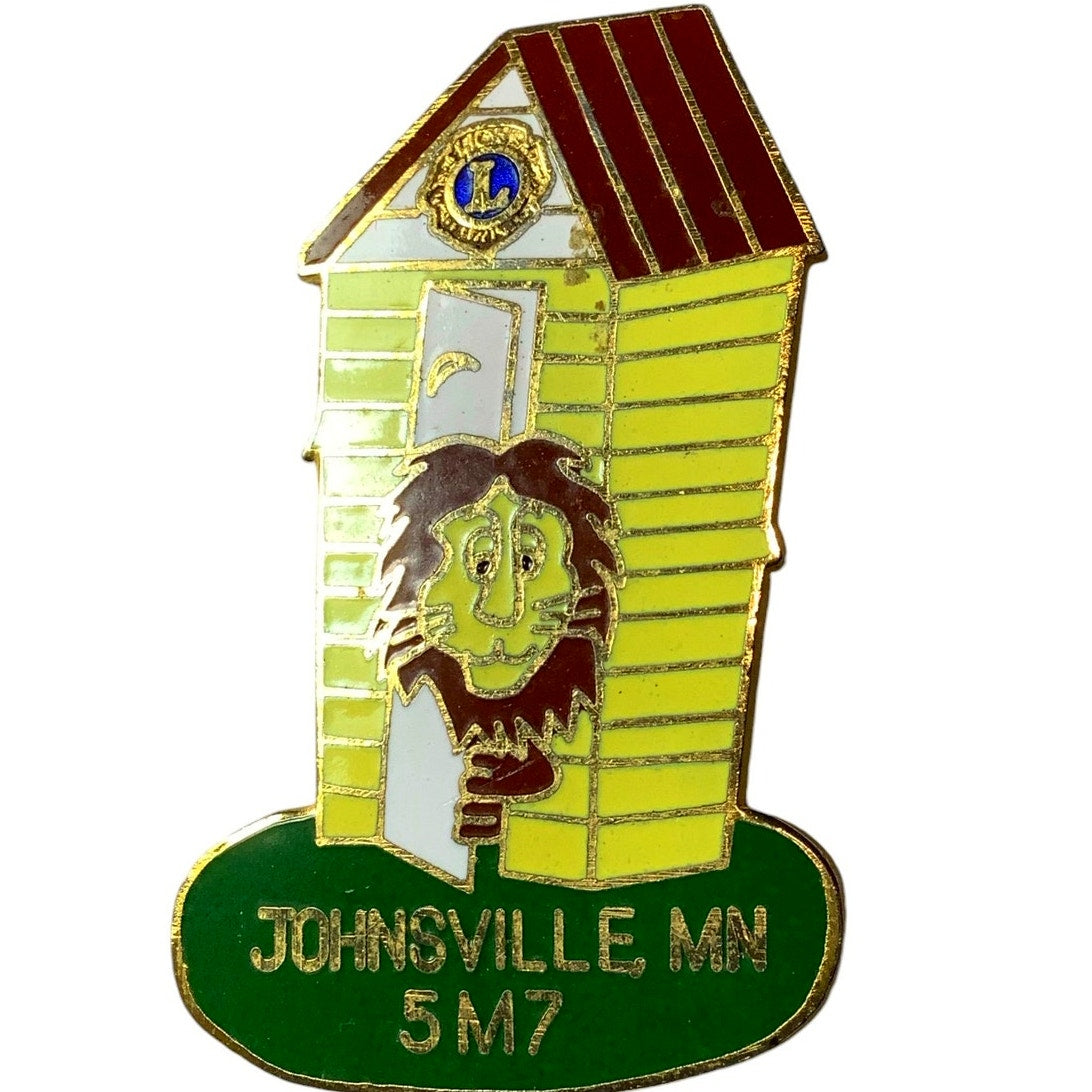 Vintage Lions Club International Outhouse Pin, District 5M7 Minnesota