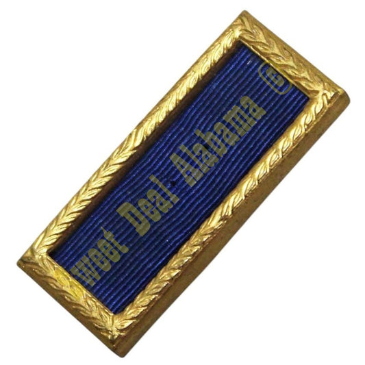Pin - Presidential Unit Citation, Small Laurel Leaf Gold Frame 1/2"H x 1-1/2"W