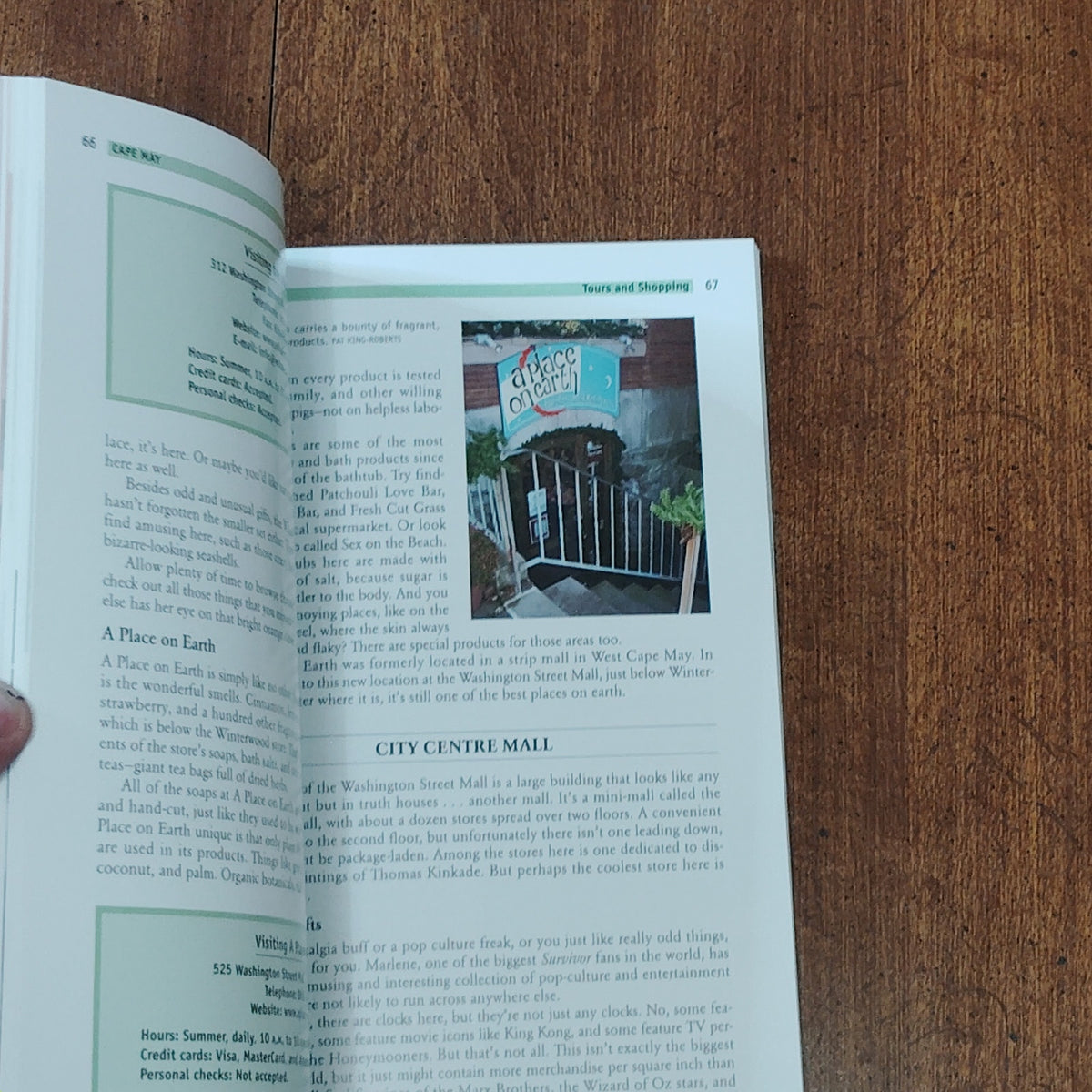 Cape May: The Informed Traveler's Guide by Russell Roberts - Softcover Book
