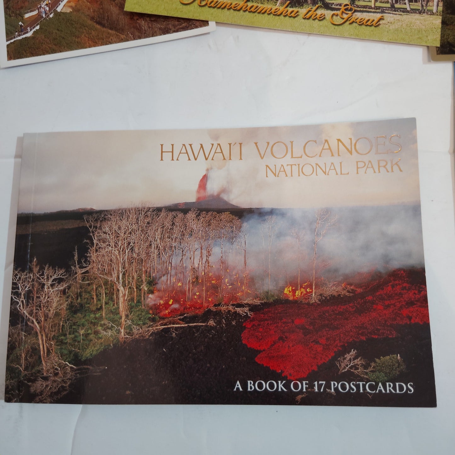 Vintage 2008 Hawaii Postcard Collection & Souvenir Postcard Book - 33 Unique Pcs