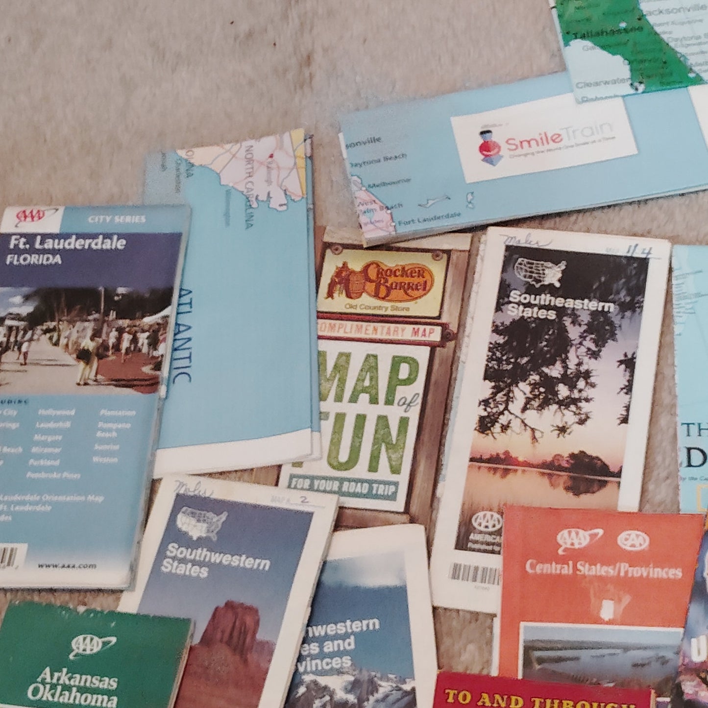 1950s–1970s USA Travel Maps Ephemera Lot Greyhound AAA Sierra Club 3‑1/4 Lbs