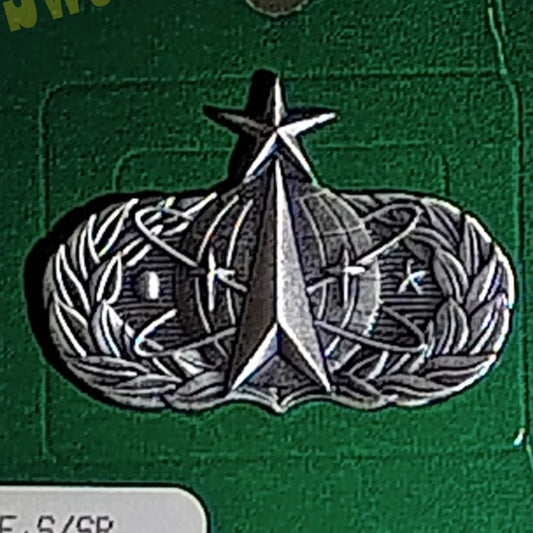 Vintage USAF Senior Space Ops Badge Pin 1-5/8W x 1-1/8H Patinated Silver Finish