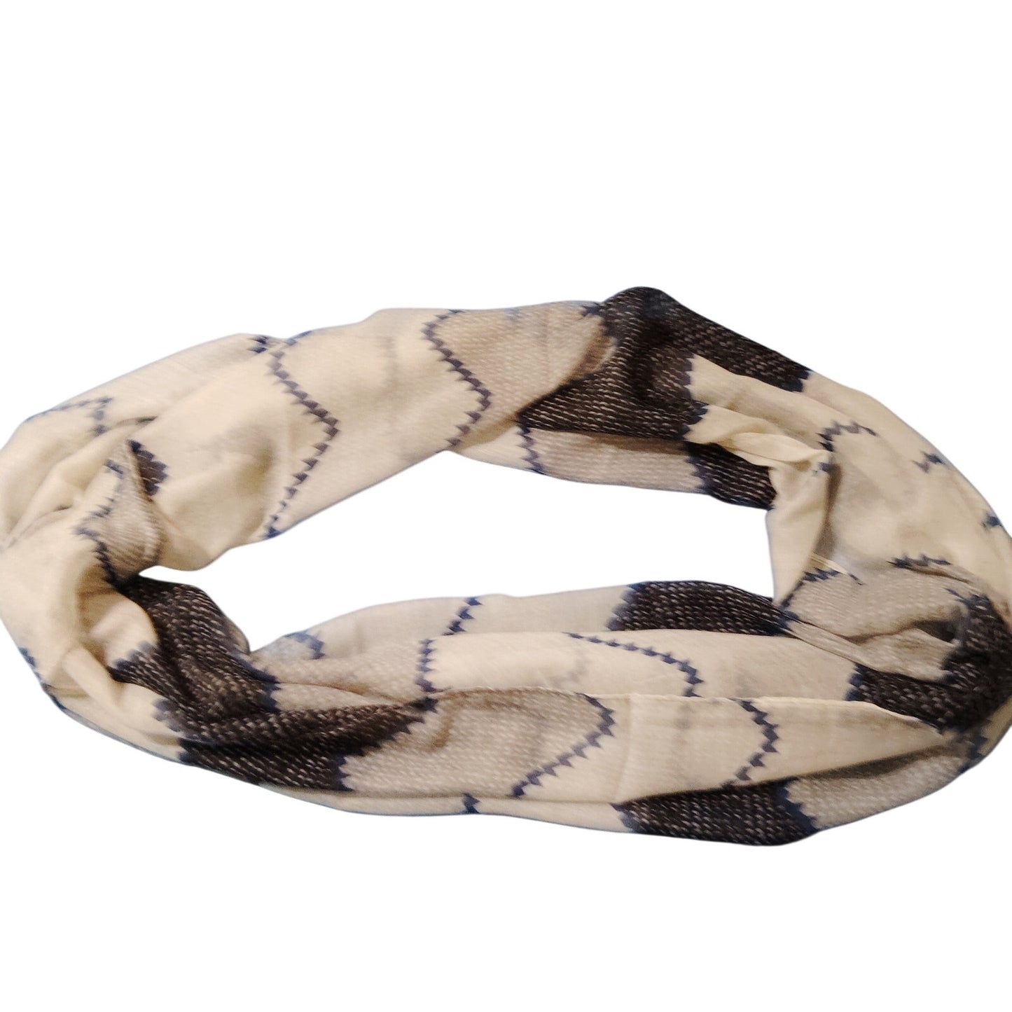 Lucky Leaf Infinity Scarf Black/White Lightweight Viscose 34" × 34" All‑Season