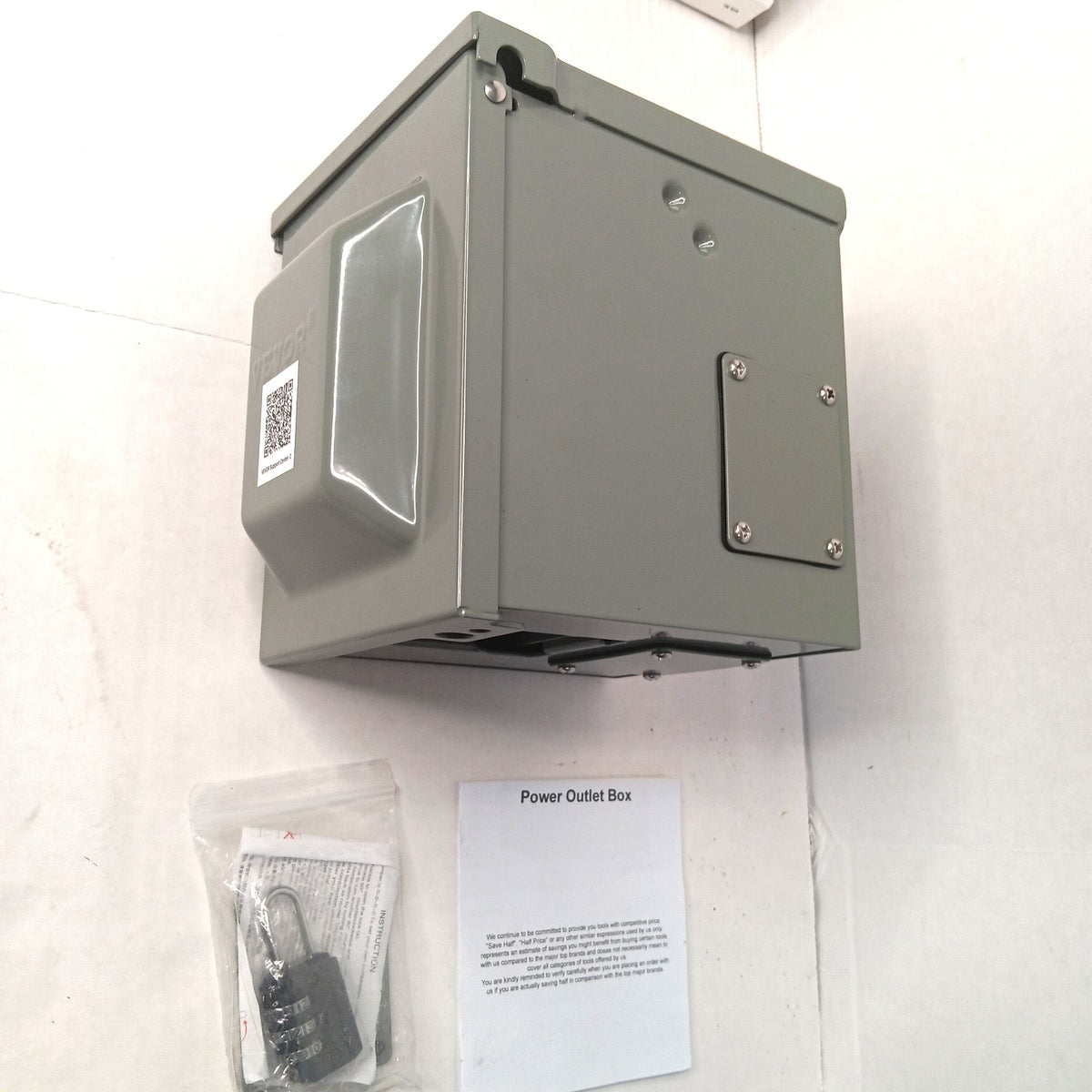 VEVOR 30A RV Power Outlet Box NEMA TT-30R Lockable Weatherproof Enclosed