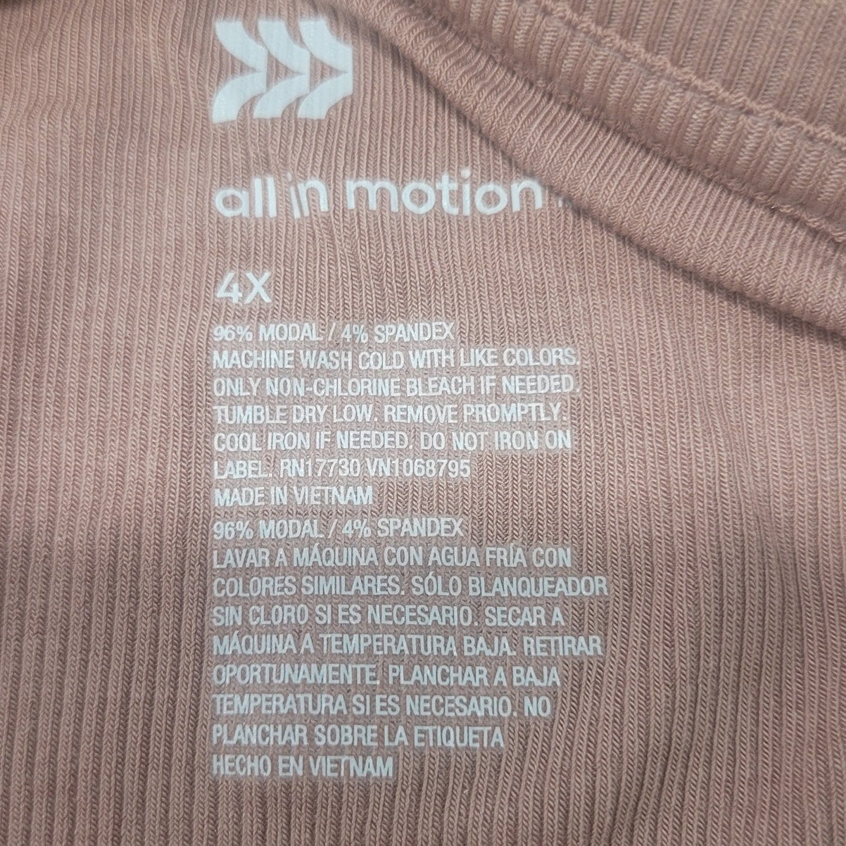 All in Motion Twist‑Front Long Sleeve Top – Light Pink – Women’s 4X