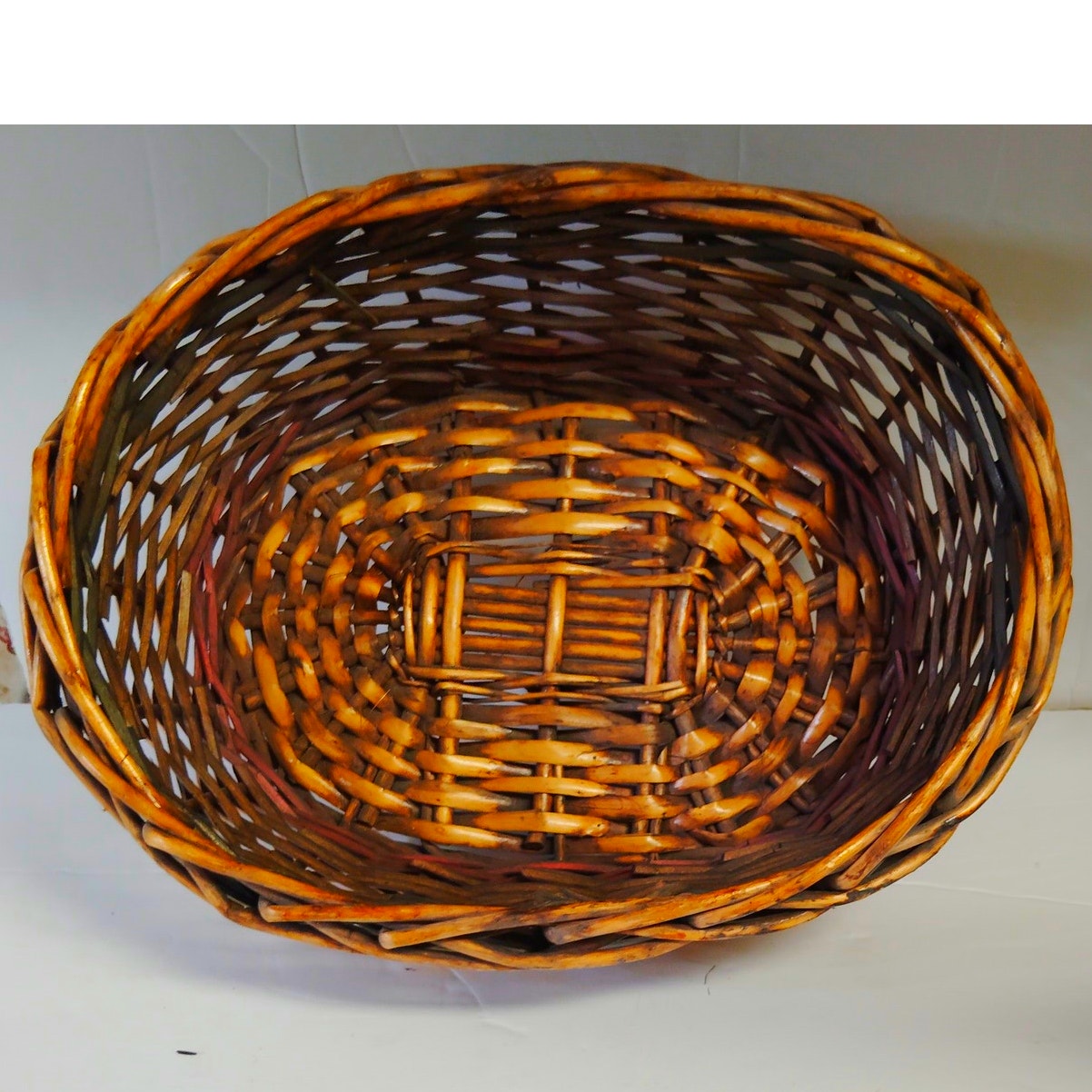 VTG 1980s Oval Wicker Hearth Basket Thick Reed 15" x 12" x 5.5" Rustic Utility