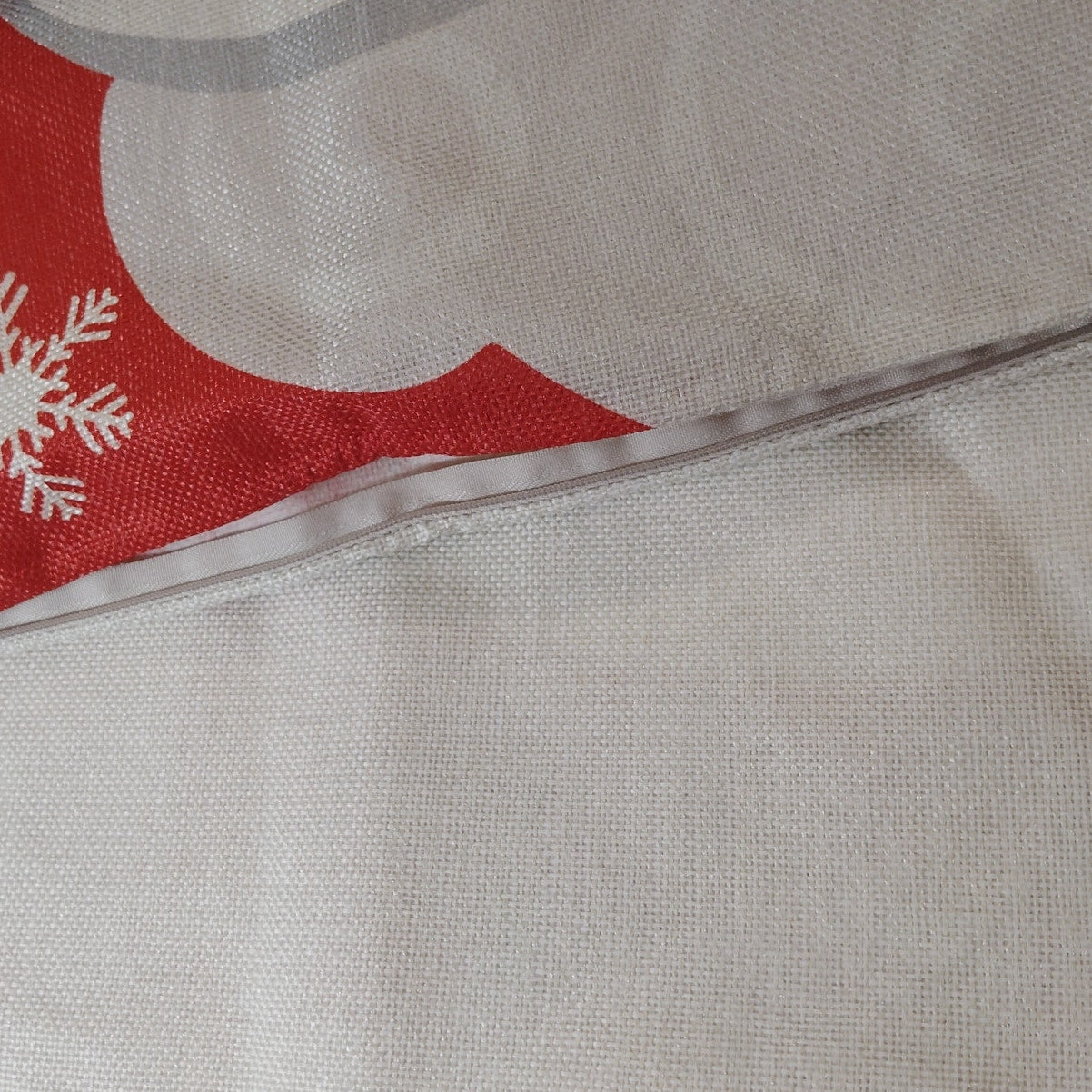 Christmas Throw Pillow Cover – Santa “HO HO HO” Design, 17.5" Square, Plain Back