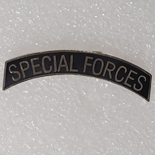 U.S. Army Special Forces Tab Novelty Hat/Lapel/Brooch Pin, Enamel Metal