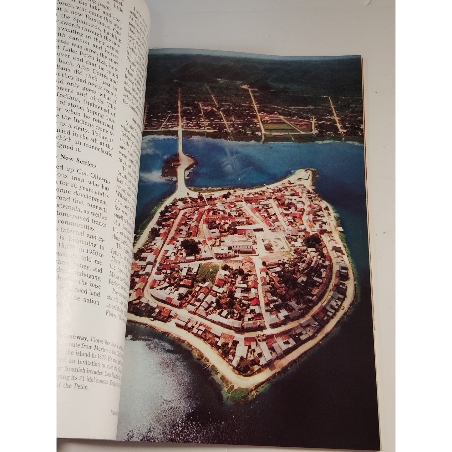 National Geographic – November 1974, Virginia, Maya Civilization, Renaissance