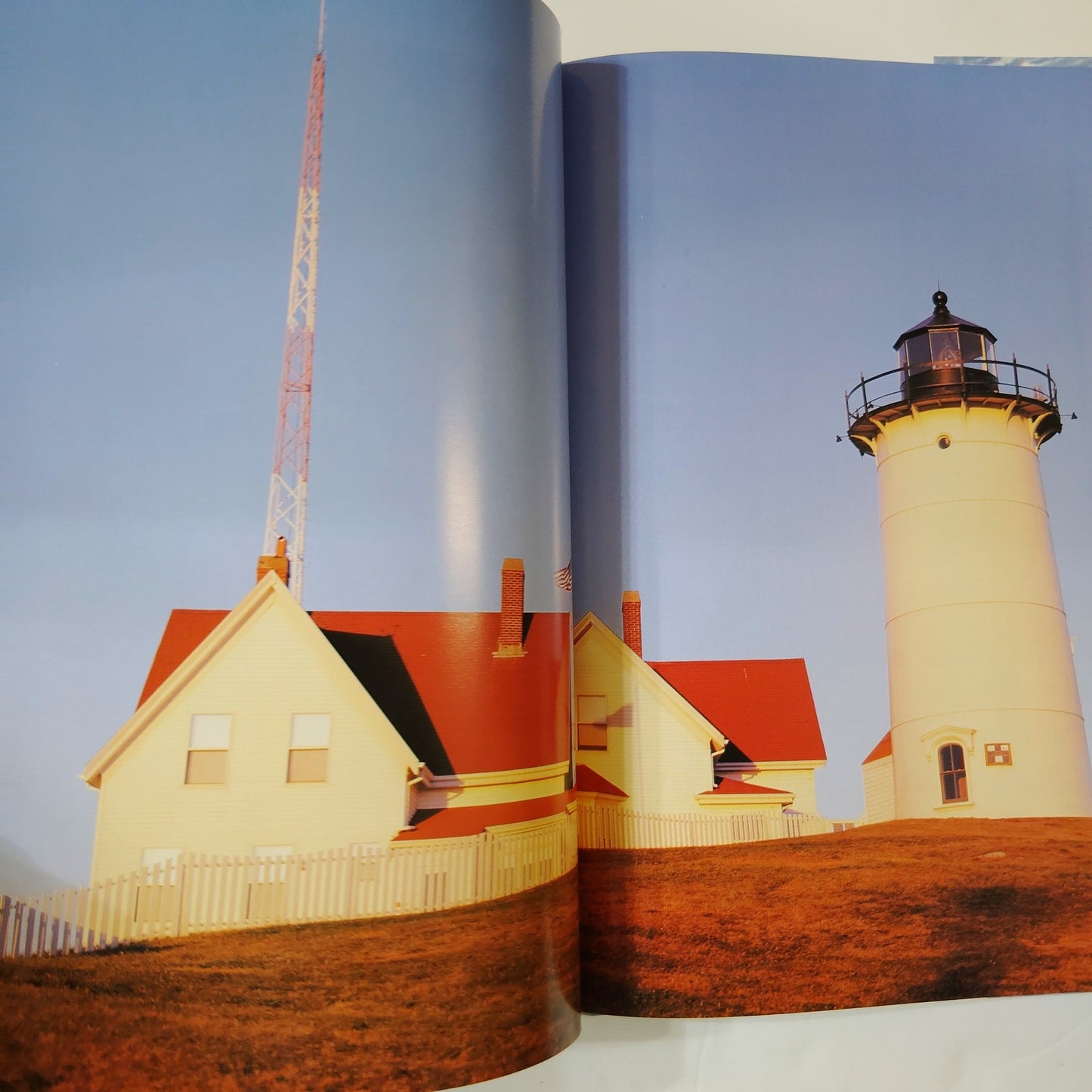 VTG 1999 American Landmarks: The Lighthouse by Amy Handy Hardcover Book