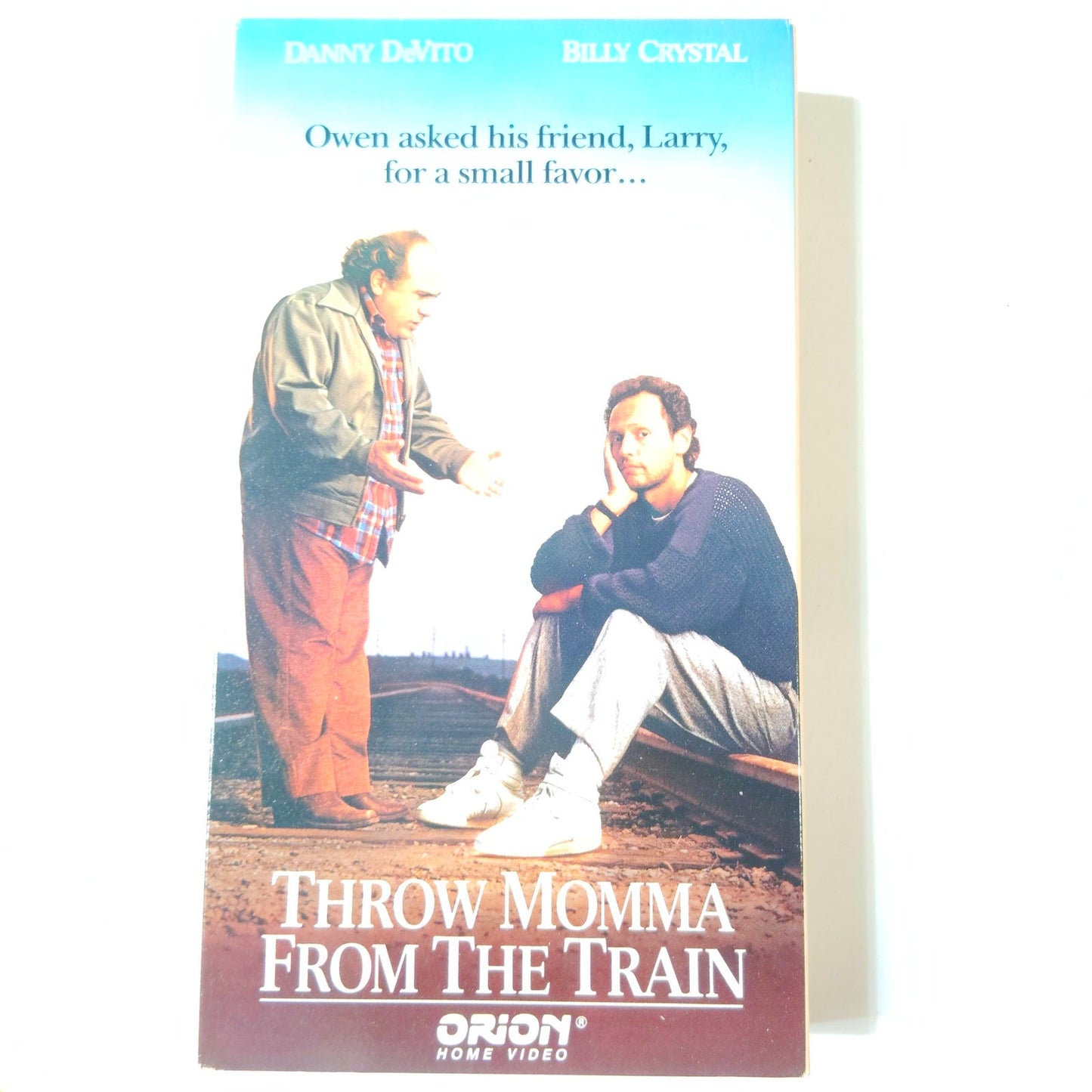 Throw Momma from the Train VHS 1987 Danny DeVito Billy Crystal Dark Comedy