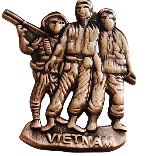 Vietnam Veterans Memorial Three Soldiers Novelty Hat Lapel Pin 1‑1/4"H × 1‑1/8"W