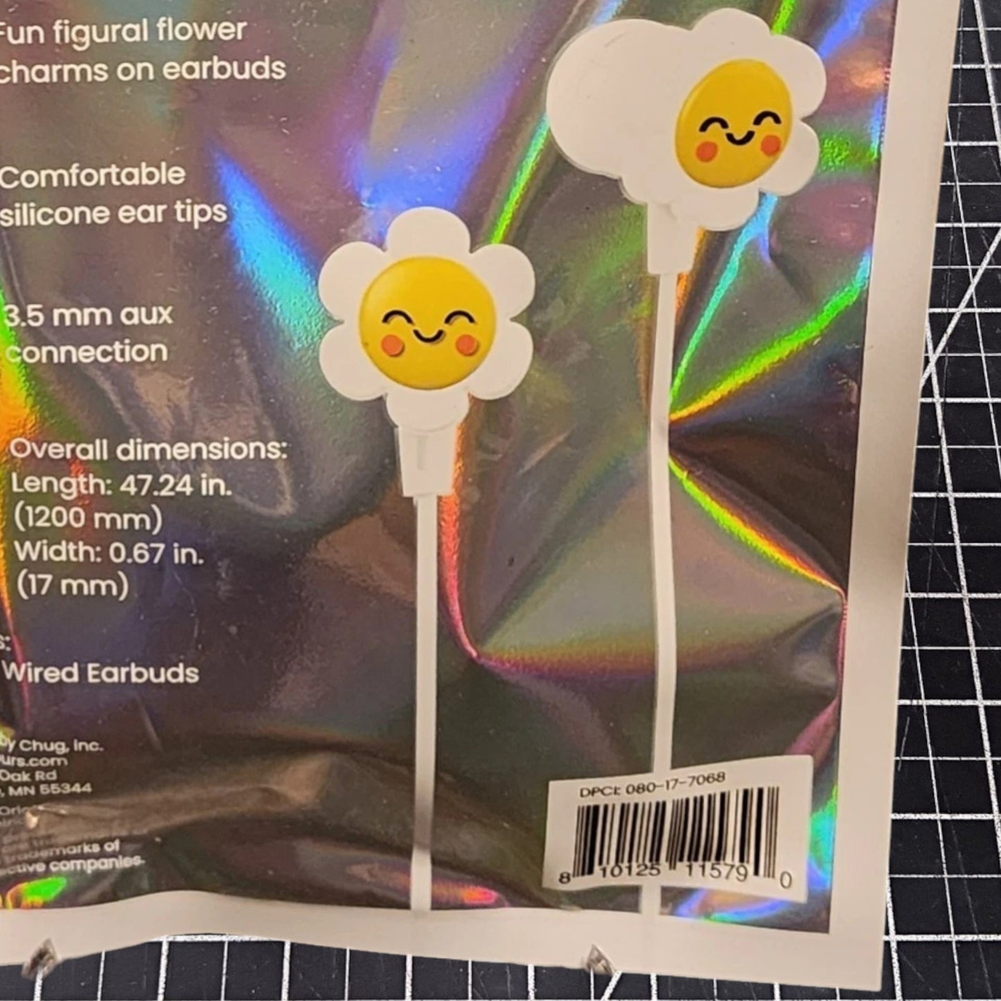 GEMS 'Daisy Smiles Flower' Novelty Wired Earbuds, White/Yellow, 3.5mm, 47.24"L