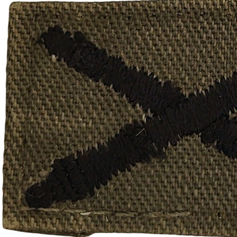US Army Field Artillery Subdued OD Collar Device Patch 1‑1/2" × 7/8" TE Sew‑On