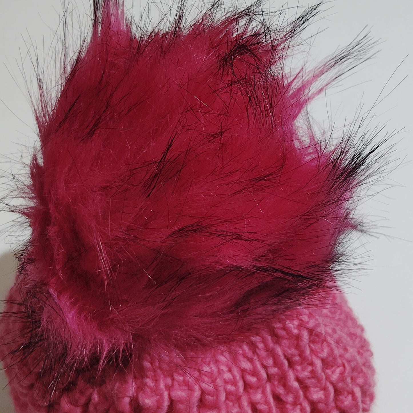 Kyi Kyi Faux Fur Pom Pom Knit Hat – Blush Fuchsia – One Size