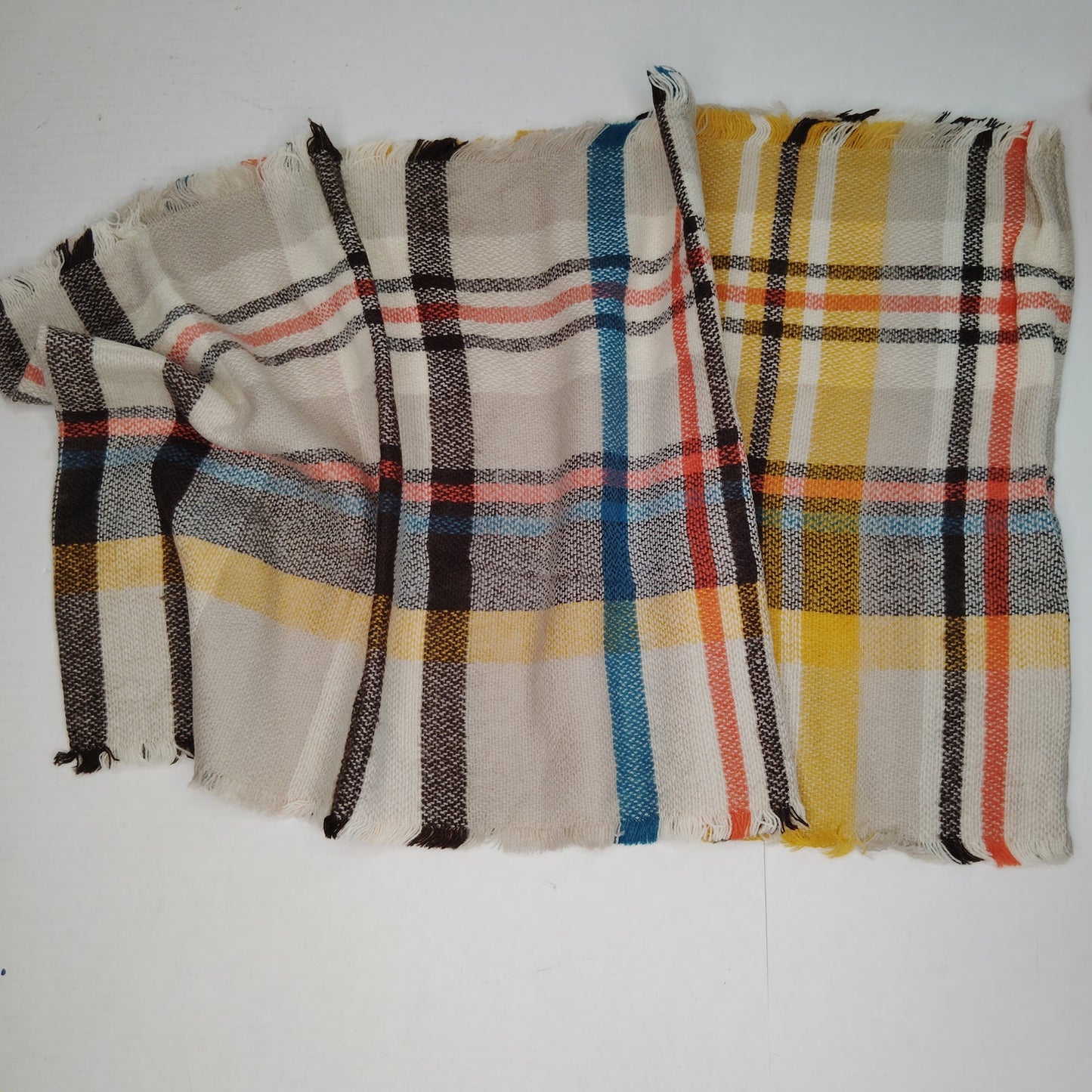 Lucky Leaf Infinity Scarf w/ Tassels Lightweight 100% Acrylic Beige/Yellow Plaid