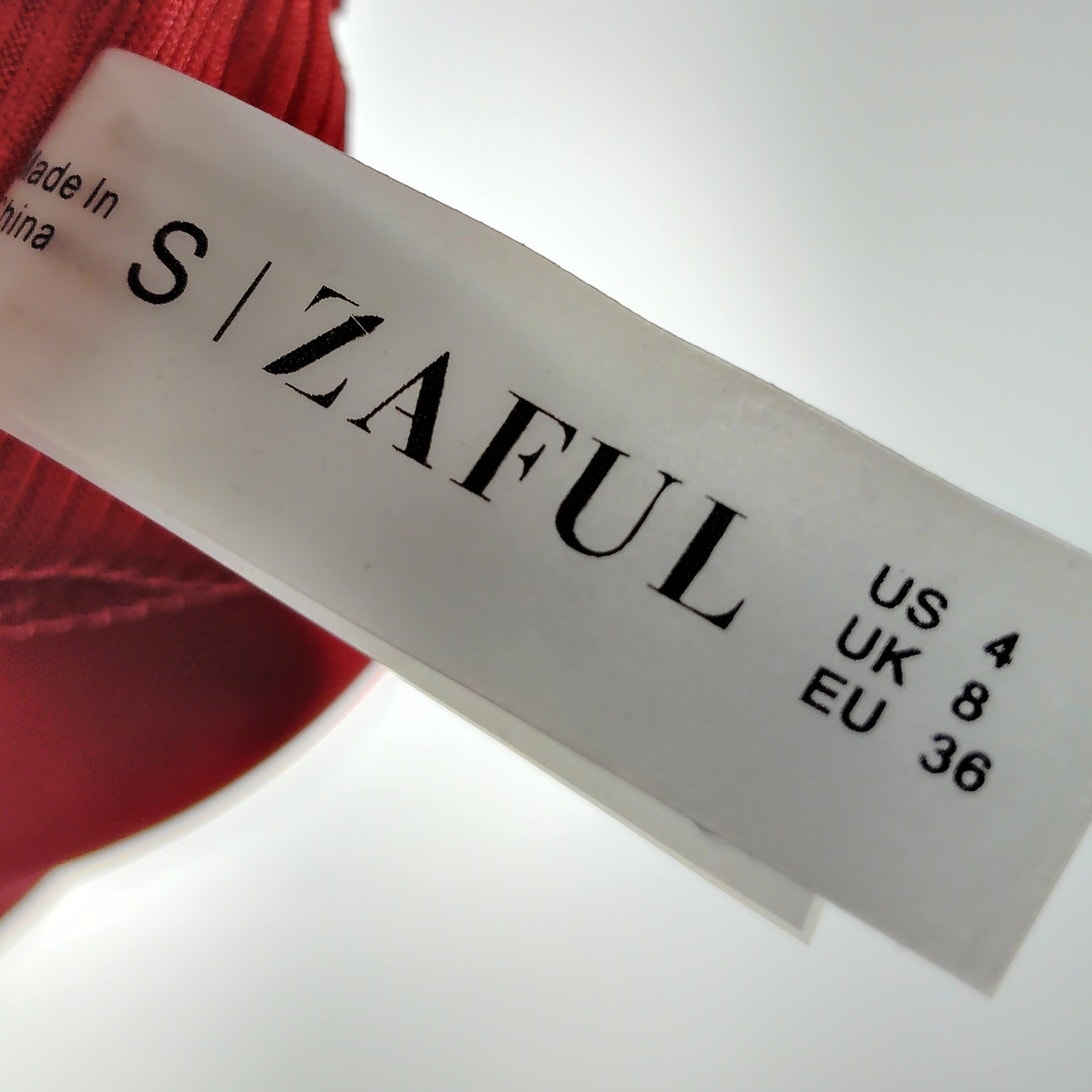 ZAFUL Women’s Ribbed O‑Ring Bikini Top – Red – Small (US 4) – NWT