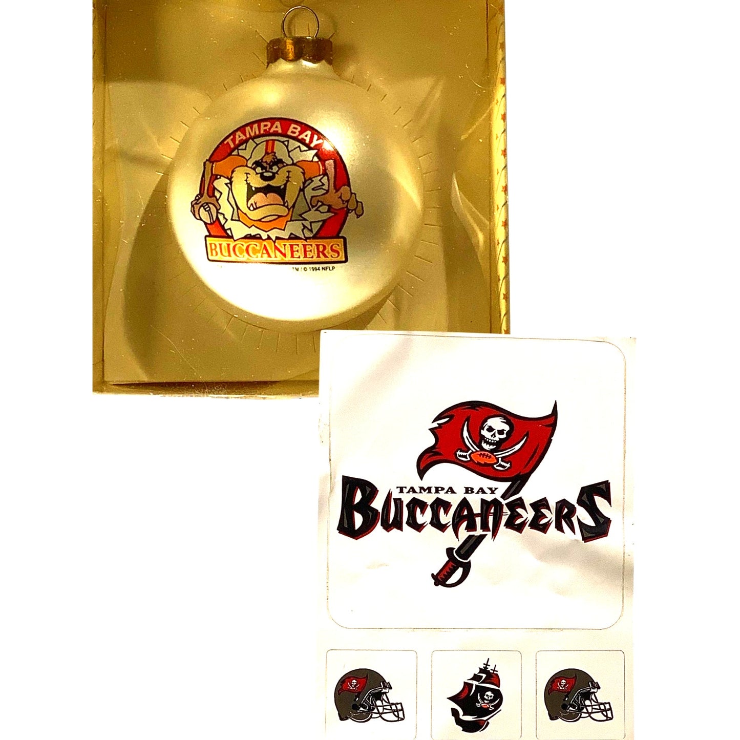 Rare Vintage 1994 Looney Tunes Tampa Bay Buccaneers Ornament & Vinyl Stickers