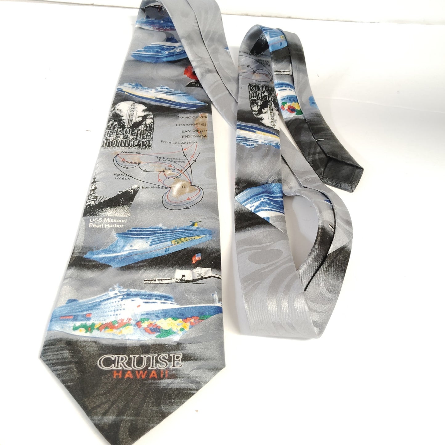 Vintage 90s Cruise Hawaii Novelty Necktie - Multi-Scenic
