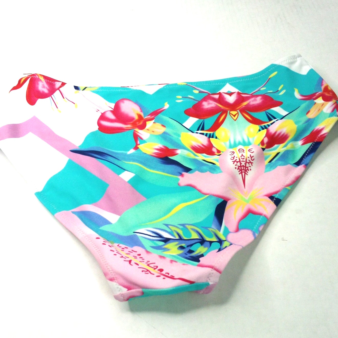 High‑Waisted Bikini Bottoms Women’s Size M Multicolor Floral Pattern