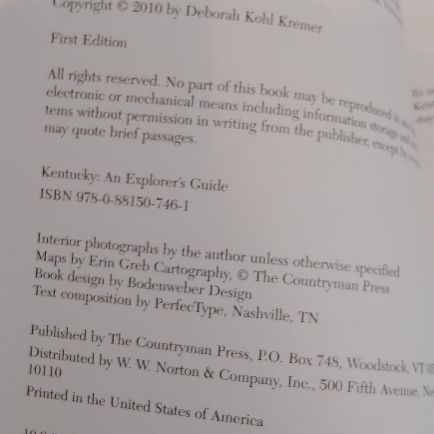 Kentucky: An Explorer's Guide First Edition by Deborah Kohl Kremer - LN