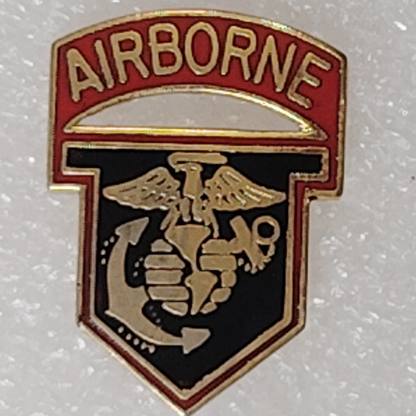 USMC Airborne Novelty Hat/Lapel/Brooch Pin, Enamel Metal, Rubber Back