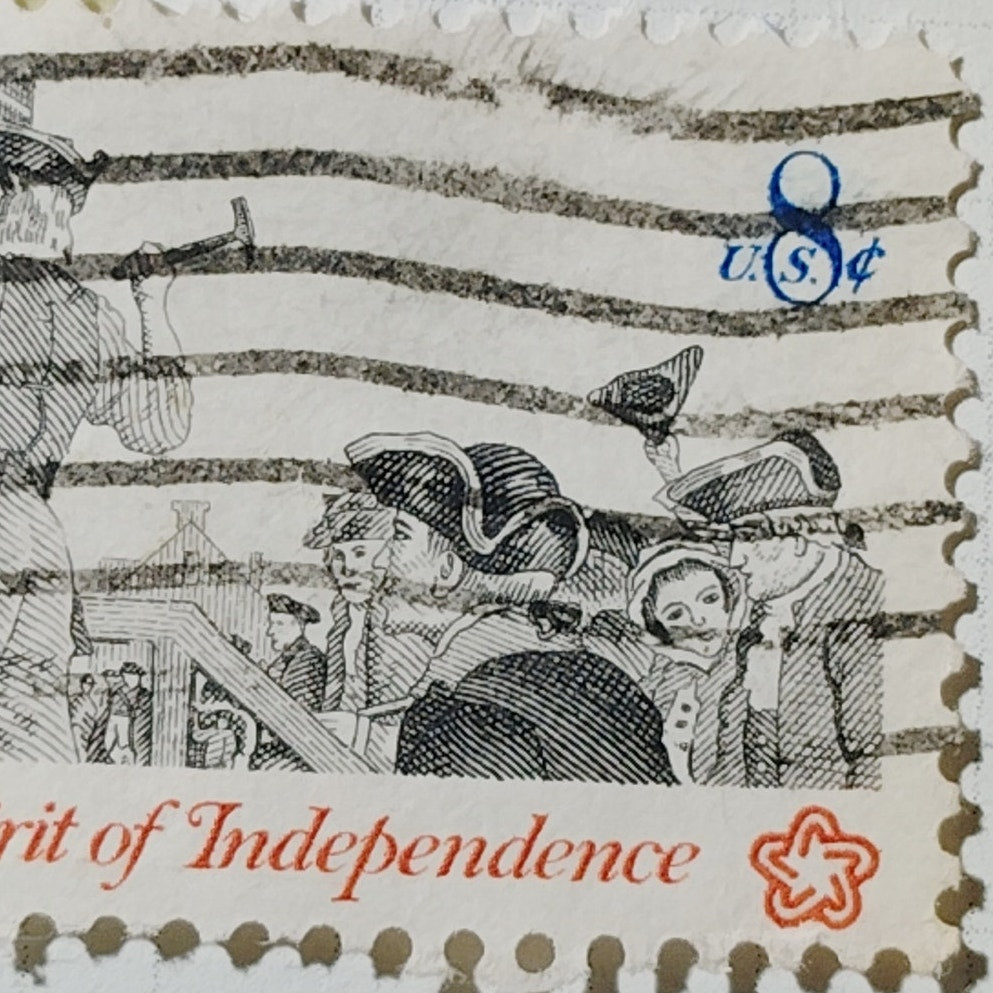 1973 US Postage Stamp Scott #1477 8c Spirit of Independence Broadside Used