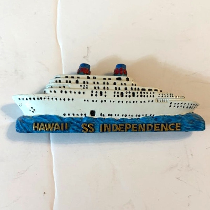 SS Independence Hawaii 3D Resin Fridge Magnet American Hawaii Cruises 3.88x1.63