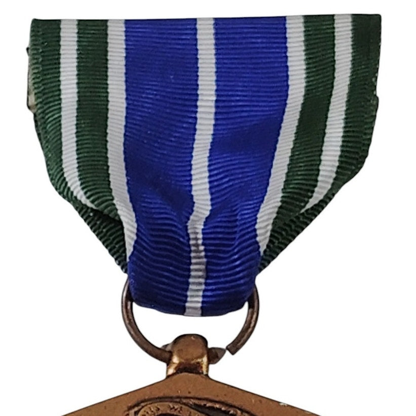 U.S. Army Achievement Medal Pinback, 1-3/8"W x 1-1/2"H, 3-1/4"H Overall