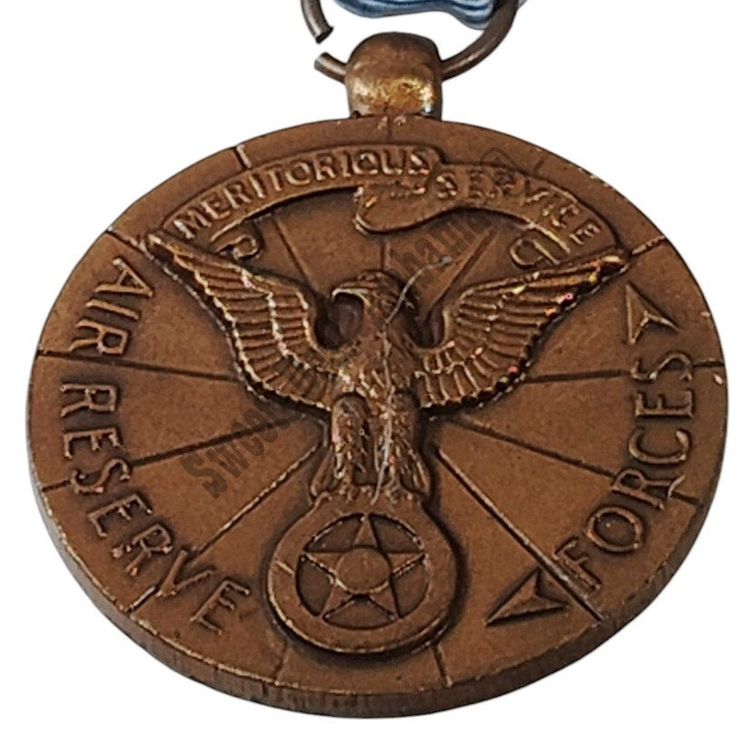 Air Reserve Medal (For Meritorious Achievement) Pinback, 1-7/16"D x 3"H Overall