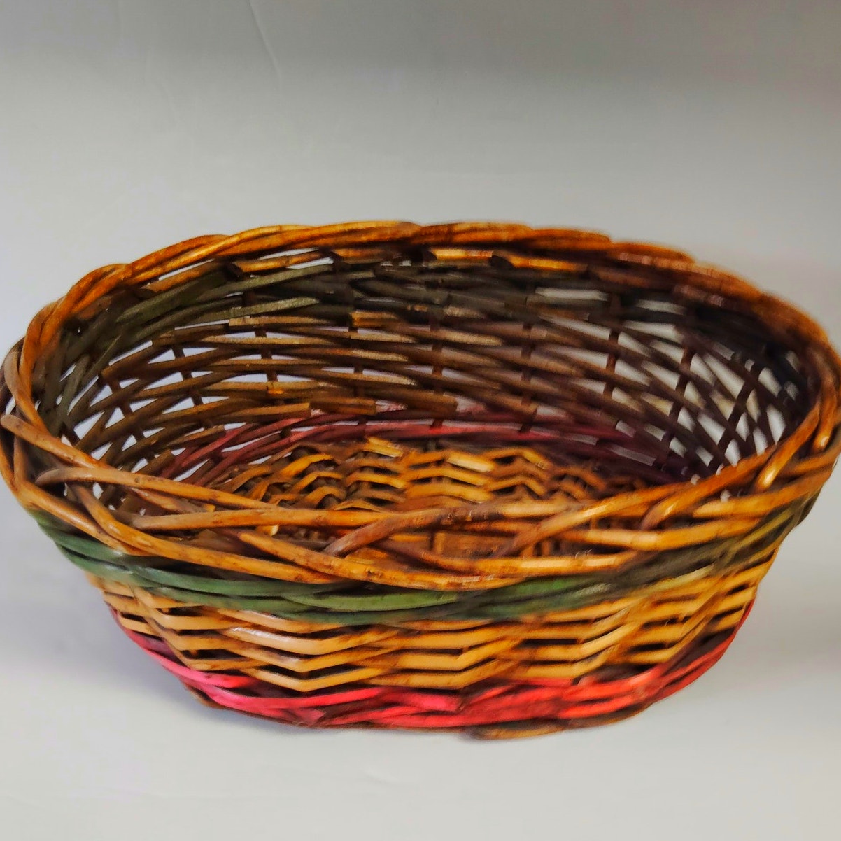 VTG 1980s Oval Wicker Hearth Basket Thick Reed 15" x 12" x 5.5" Rustic Utility