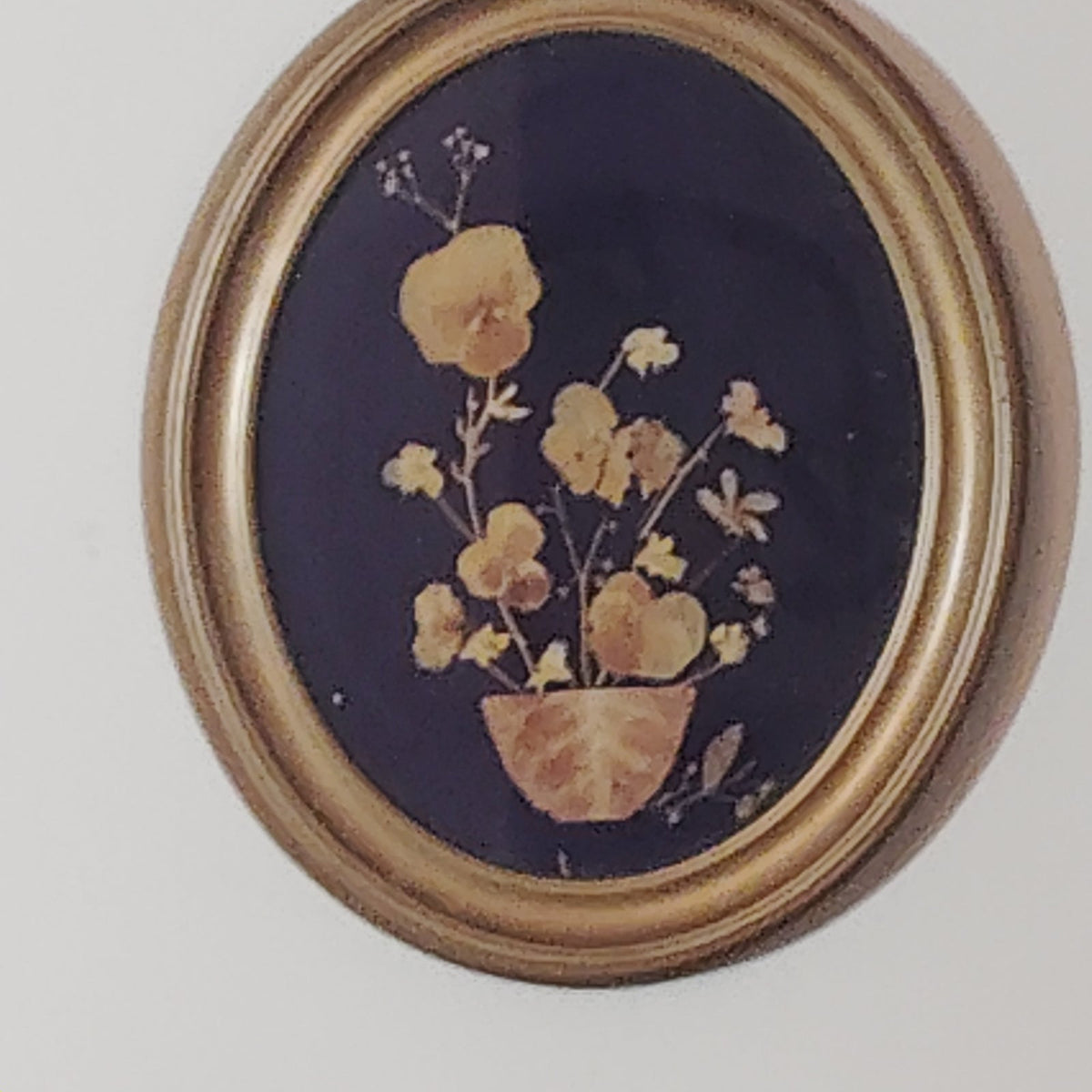 Vintage Oval Gold Frame Pressed Dried Flowers Botanical Wall Art 12x10 Easel