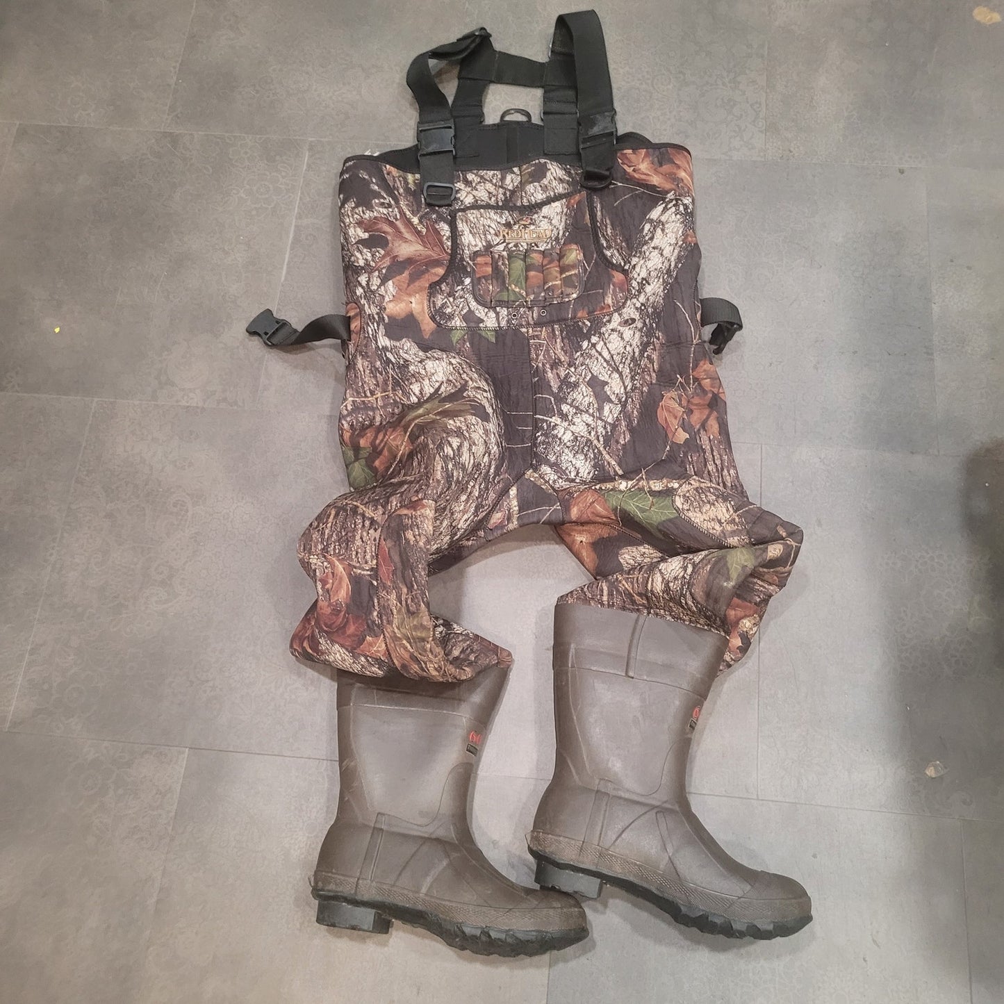 RedHead Neoprene Chest Waders – Men’s 10 – Waterproof Bootfoot – Lightly Used