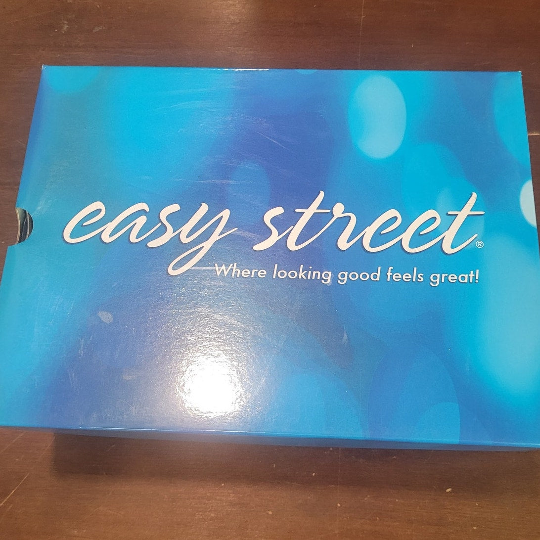 Easy Street Chicory Boot – Grey Matte, Women’s 7.5 Narrow, Block Heel Ankle Boot