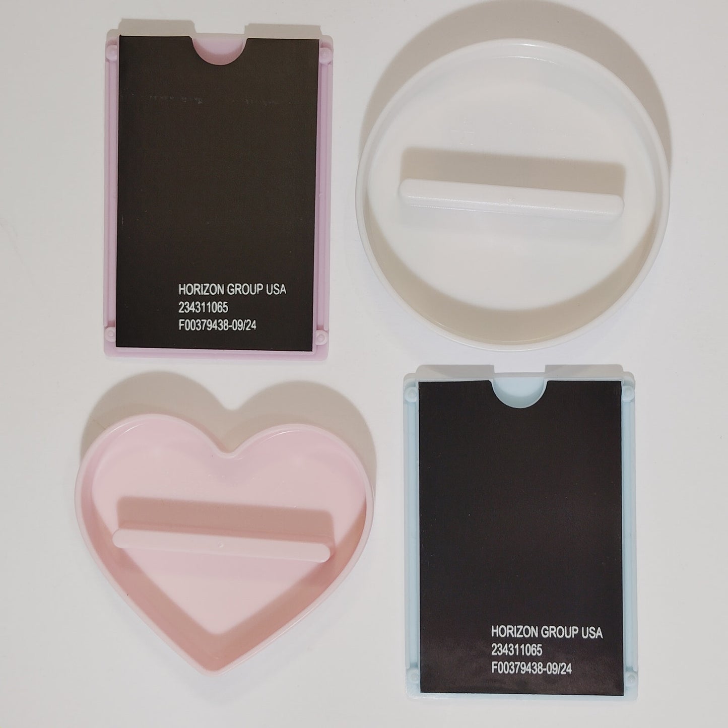 Horizon Group 4-PC Set, Photo (2x3) Holder- 2 Desk and 2 Locker/Fridge Magnets