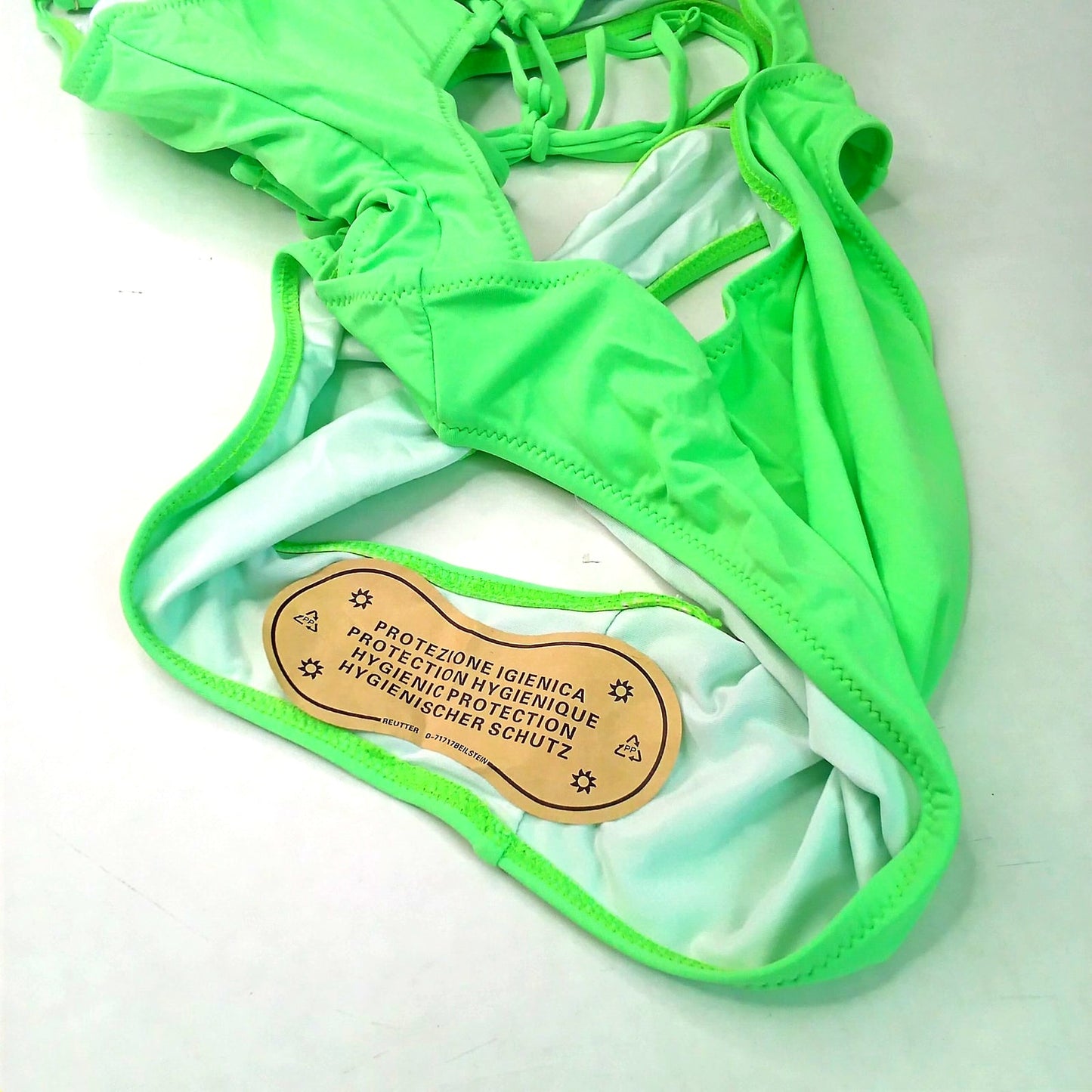 Meyeeka Neon Green Cutout Lace Up Back One Piece Swimsuit Women’s Large NWT