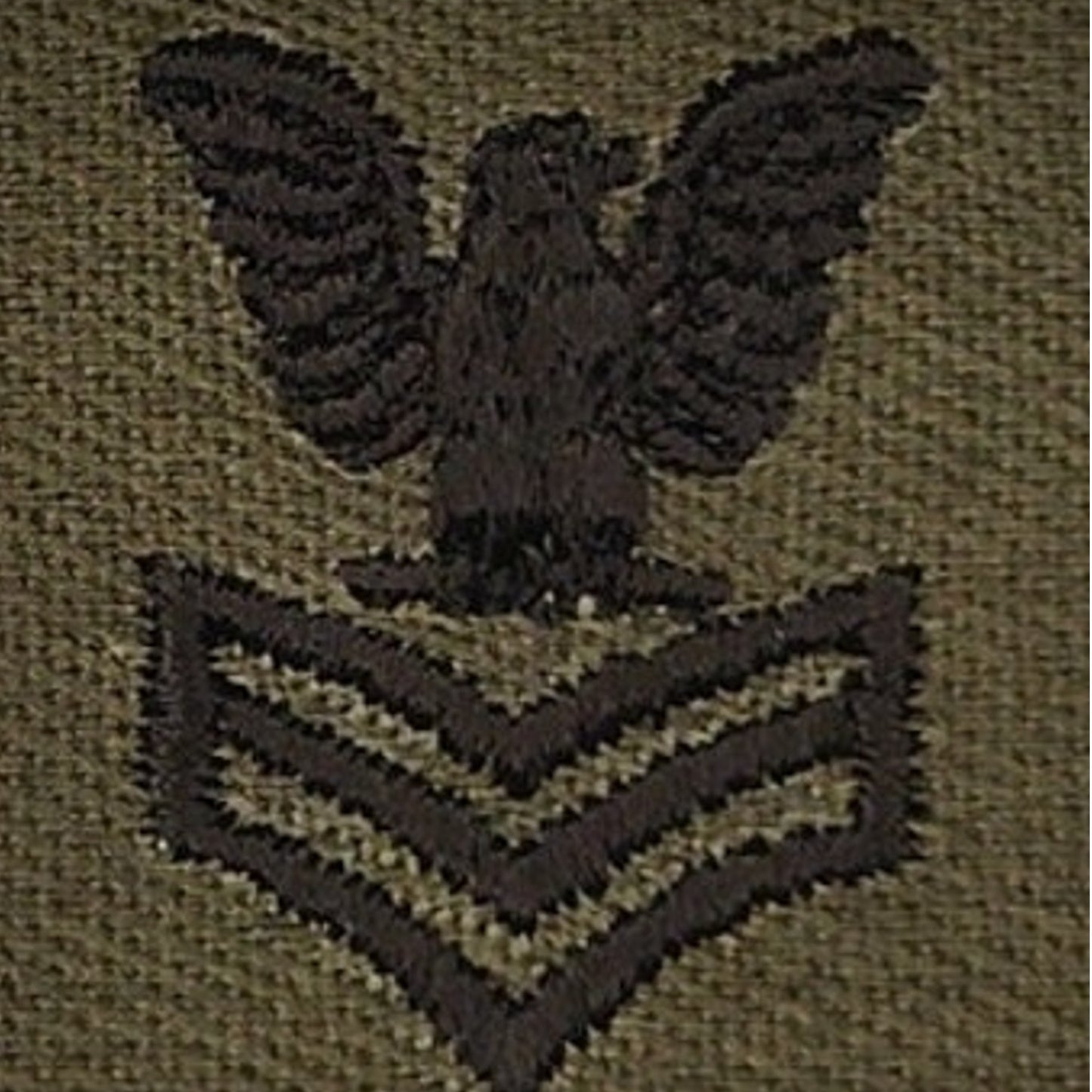 US Navy PO1 E‑6 Subdued OD Rating Device Patch 2‑3/8" × 1‑3/4" Sew‑On Right Face