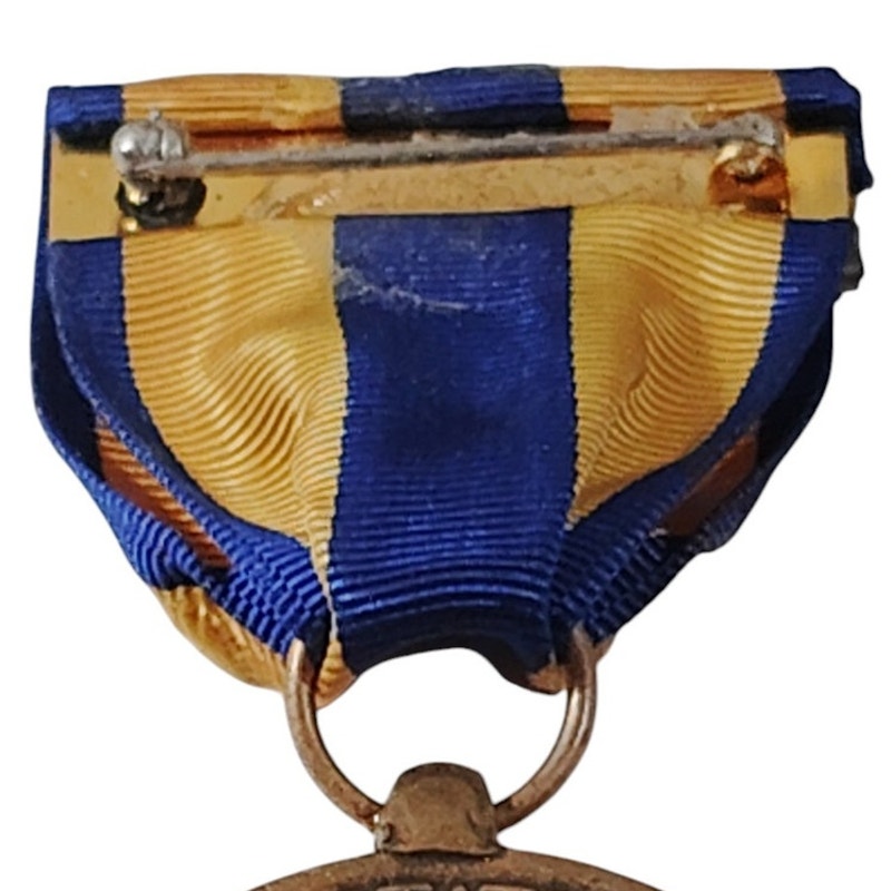 U.S. Navy Expeditions Service Medal w/ Pinback, 1-3/8"D x 3"H Overall