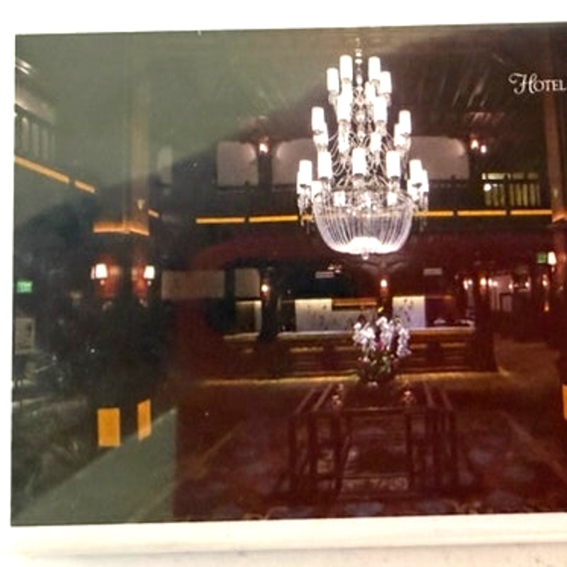 Hotel del Coronado Lobby Interior Photo Magnet Crystal Chandelier 3‑5/8"
