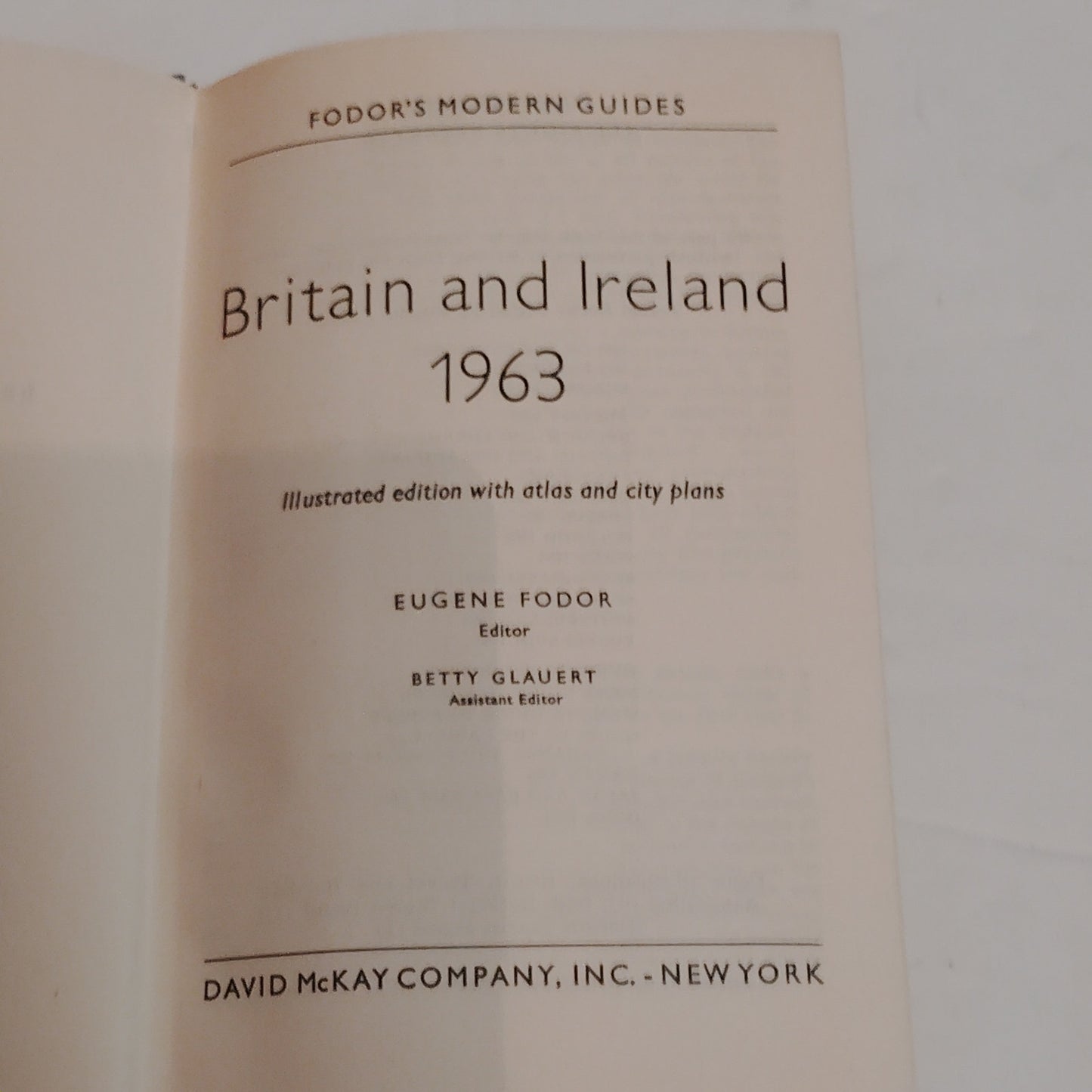 Fodor’s Modern Guides Britain and Ireland 1963 Hardcover with Dust Jacket