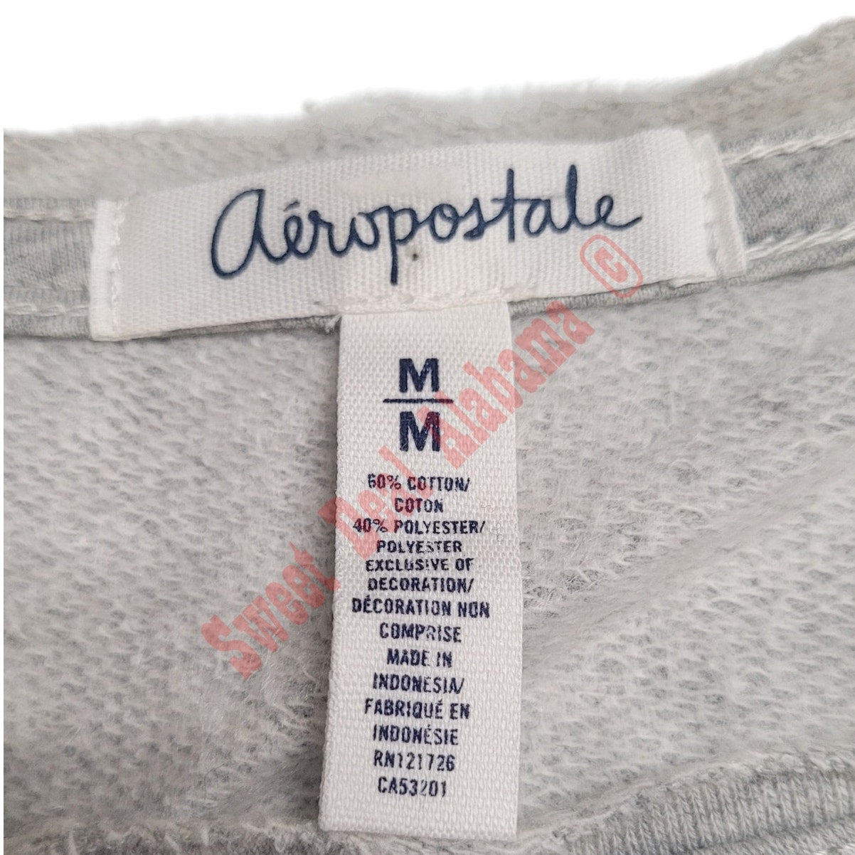 Aeropostale Women's L/S Crop, "Heart" Graphic Gray, Med. 36-38" Bust 20" Length