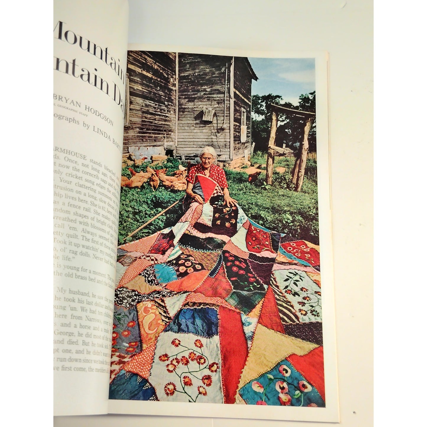 National Geographic Magazine – July 1972, Arab Past, Salamanders, Paris