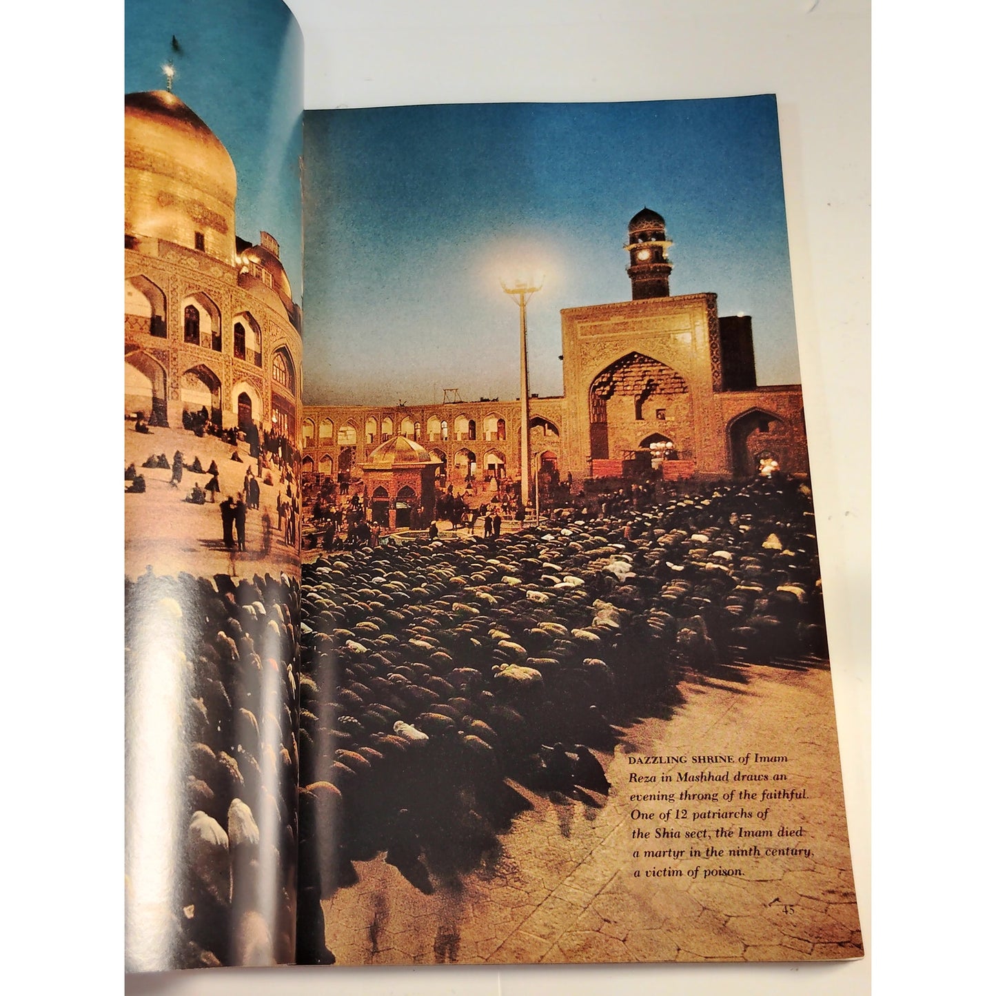National Geographic – January 1975, Iran, Civil War Shipwreck, Ice Age Man