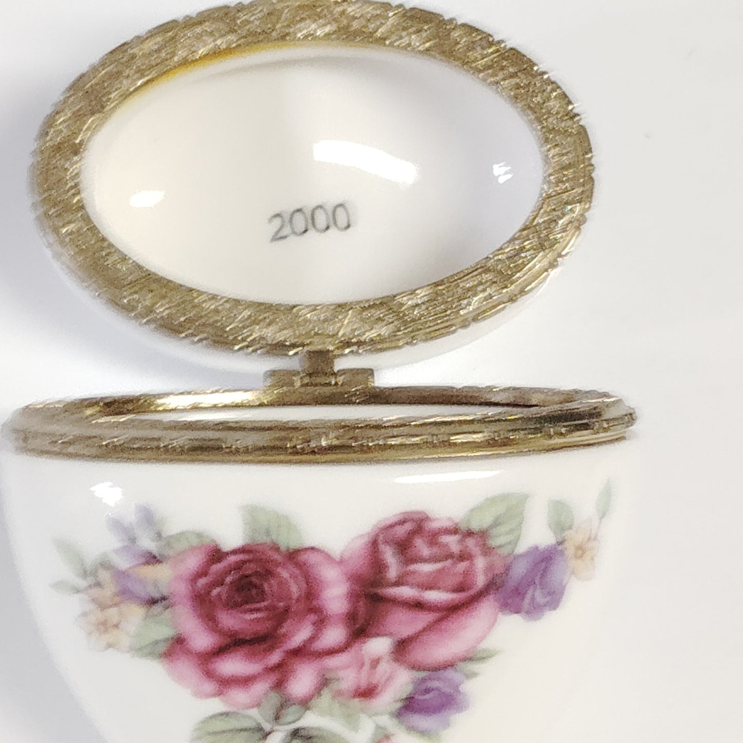 Elegant Hinged Hand Painted Heart-Shaped Trinket Box with Romantic Rose Motif