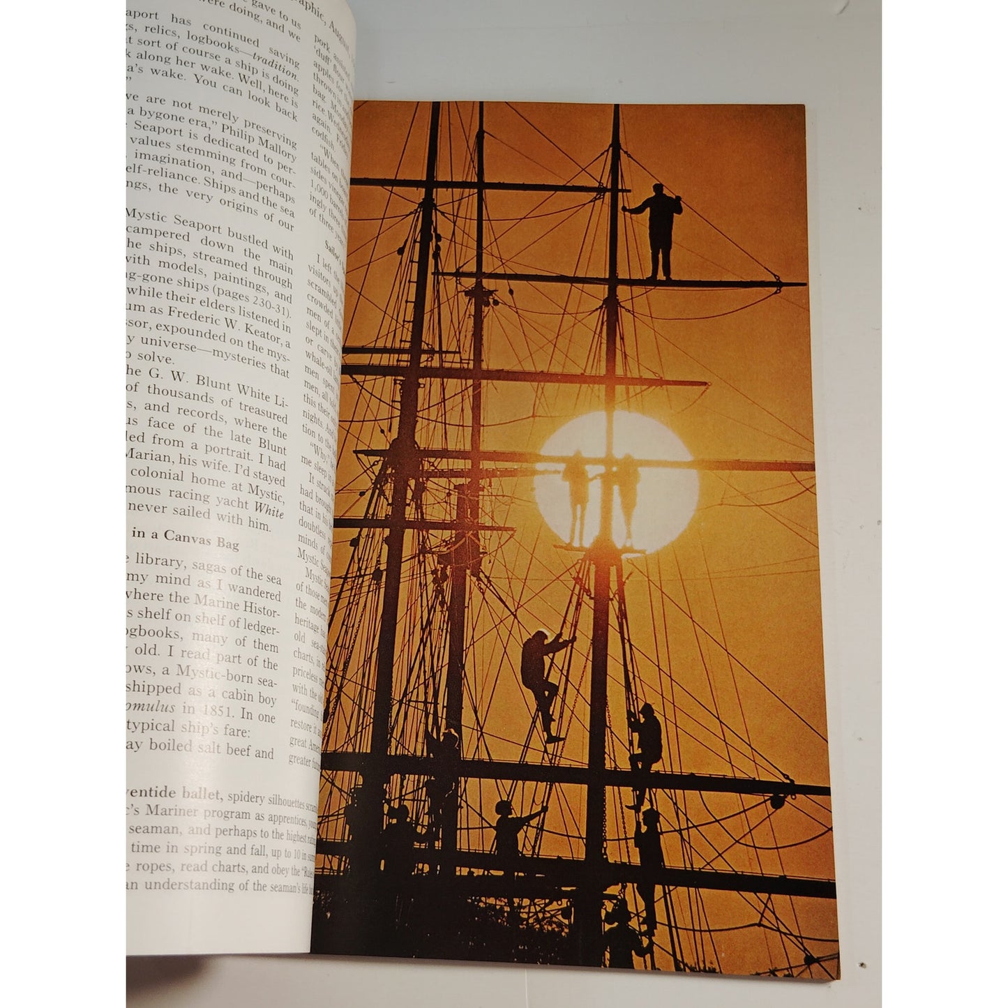 National Geographic Magazine– August 1968, Basques, Sailing, Salmon, Mexico City