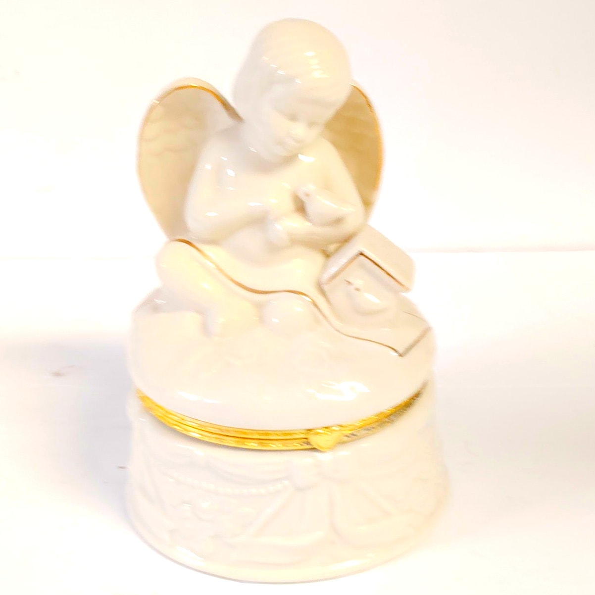 Vintage Avon Angelic Moments Porcelain Hinged Trinket Box Cherub Birdhouse